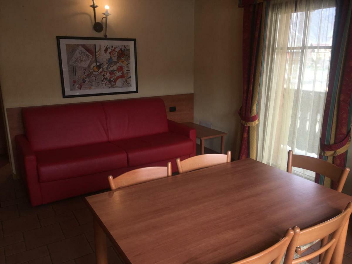 Ski Holidays Apartments Livigno Exterior foto